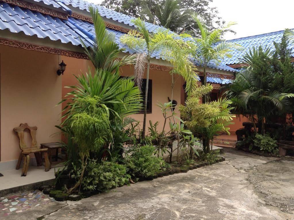 Discovery House Hotel Sha Plus Nai Yang Exterior photo